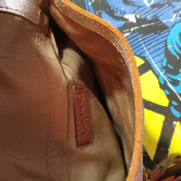 TANO Genuine Leather Silver Metallic Crossbody Bag - Picture 2 of 5